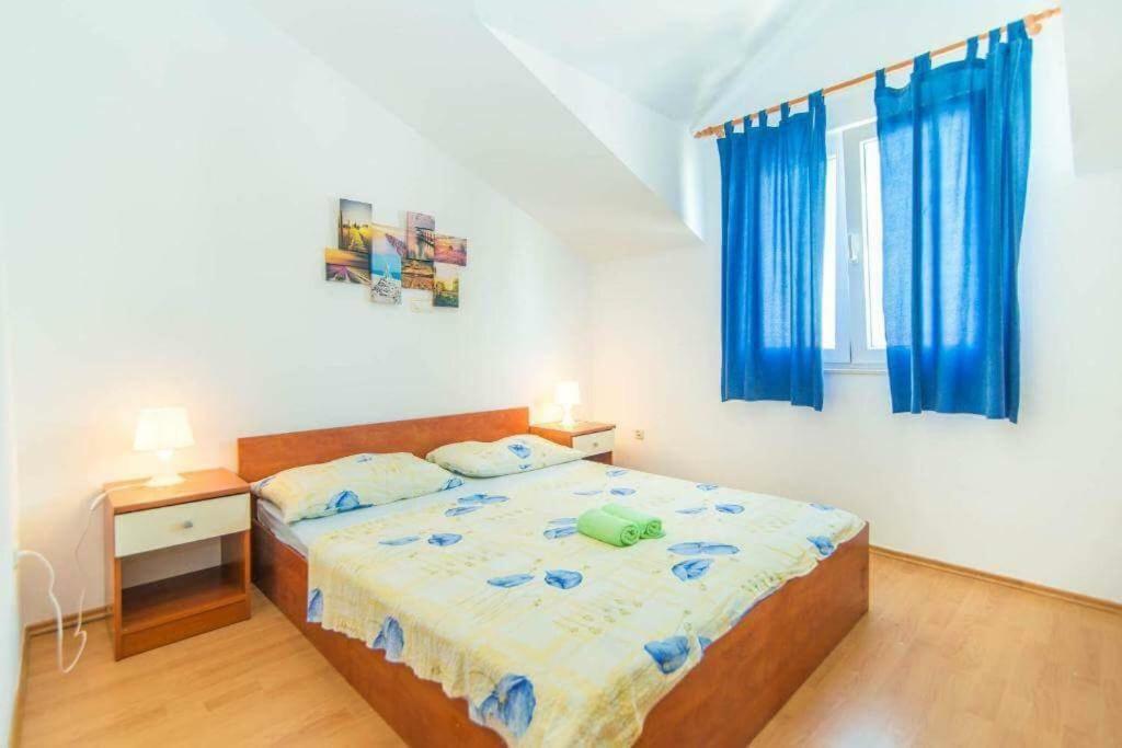 Apartmani Jerkin Vodice Exteriör bild