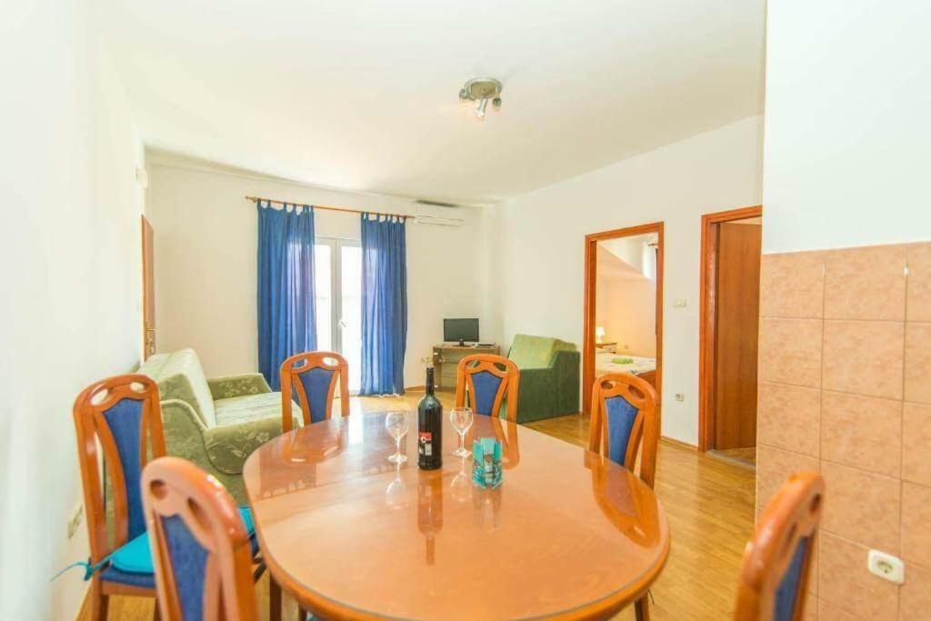 Apartmani Jerkin Vodice Exteriör bild