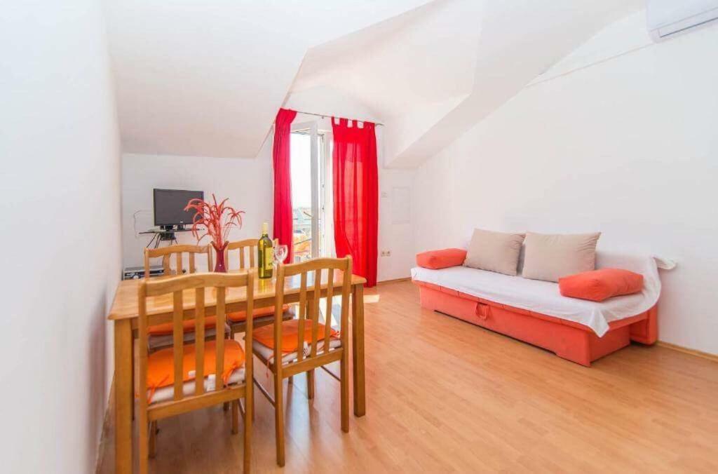 Apartmani Jerkin Vodice Exteriör bild